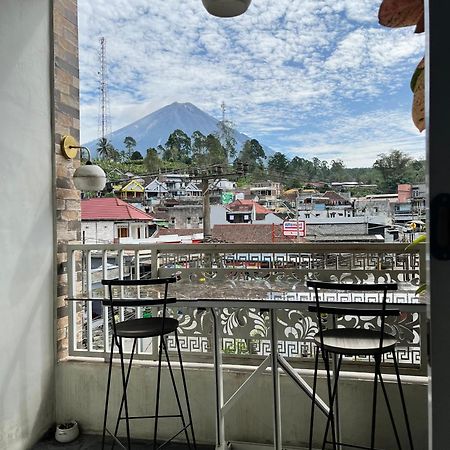 Java Hostel Tumpak Sewu Sidomukti エクステリア 写真